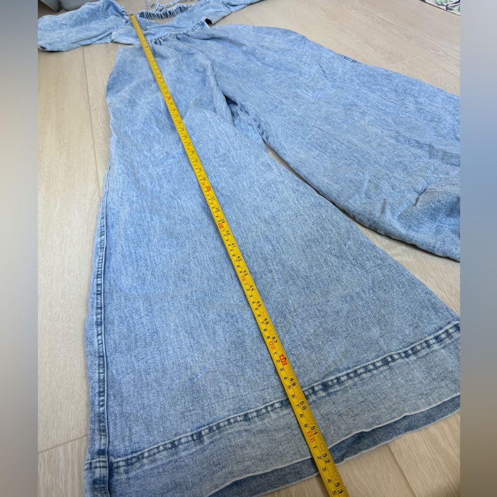 Vici Light Blue Denim Jumpsuit - EUC - Large - CGM Viral - Picture 9 of 11